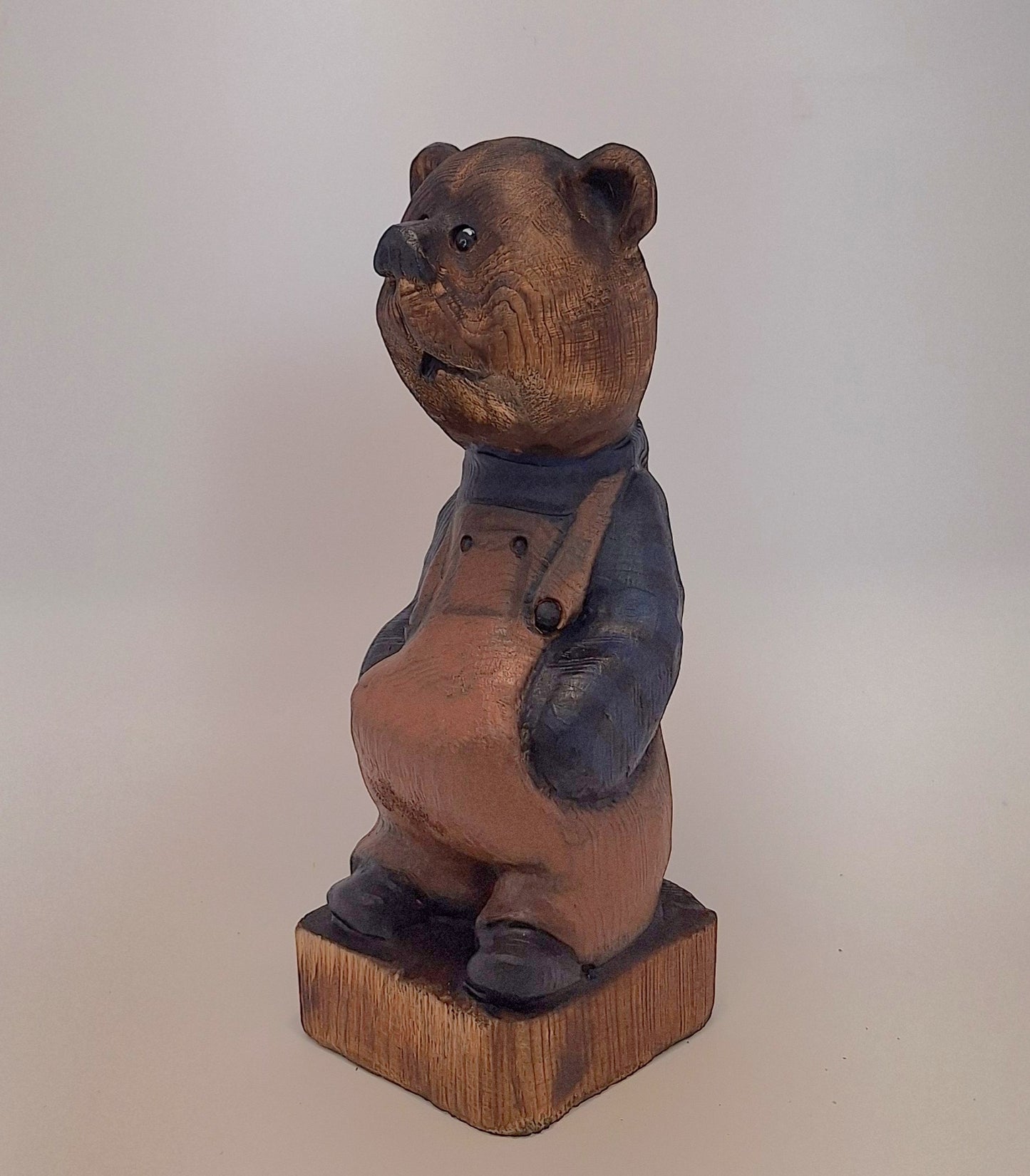 #0016 Bibbed bear