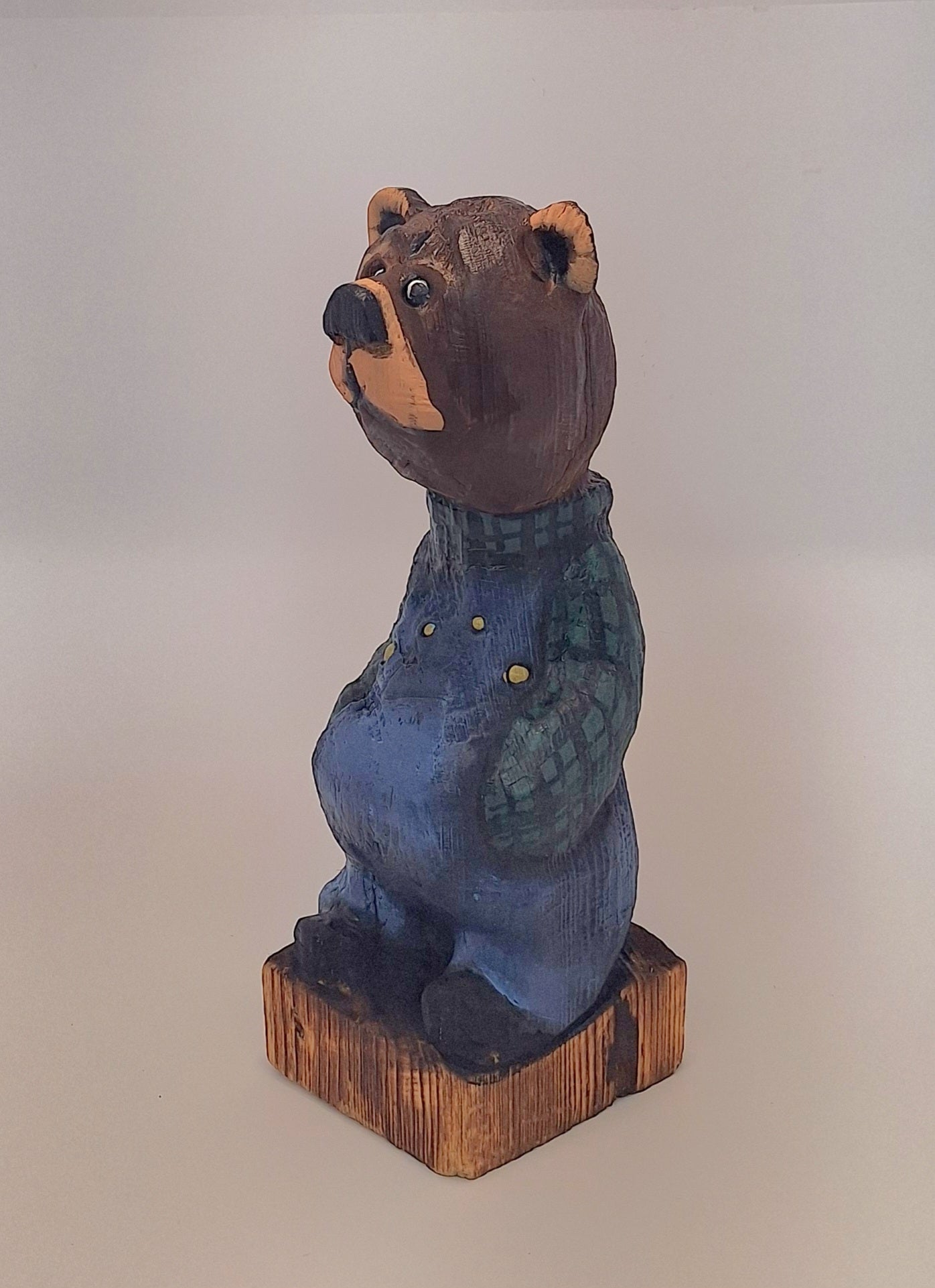 #0051 Bibbed bear