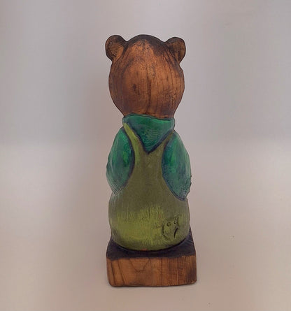 #0017 Bibbed bear