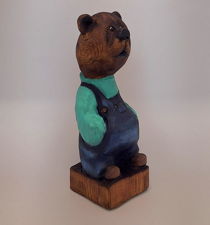 #0018 Bibbed bear