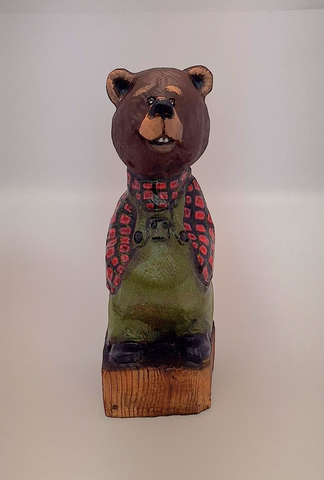 #0001 Bibbed bear