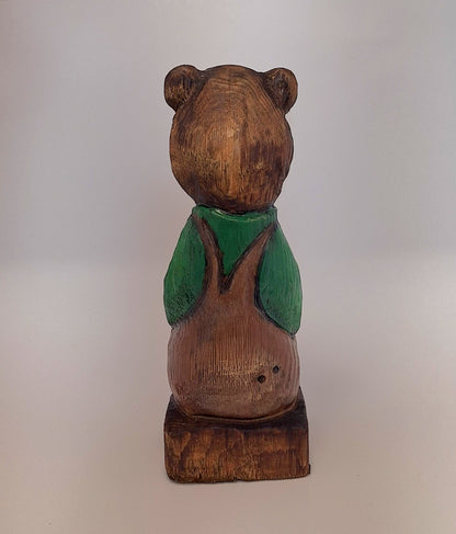 #0010 Bibbed bear