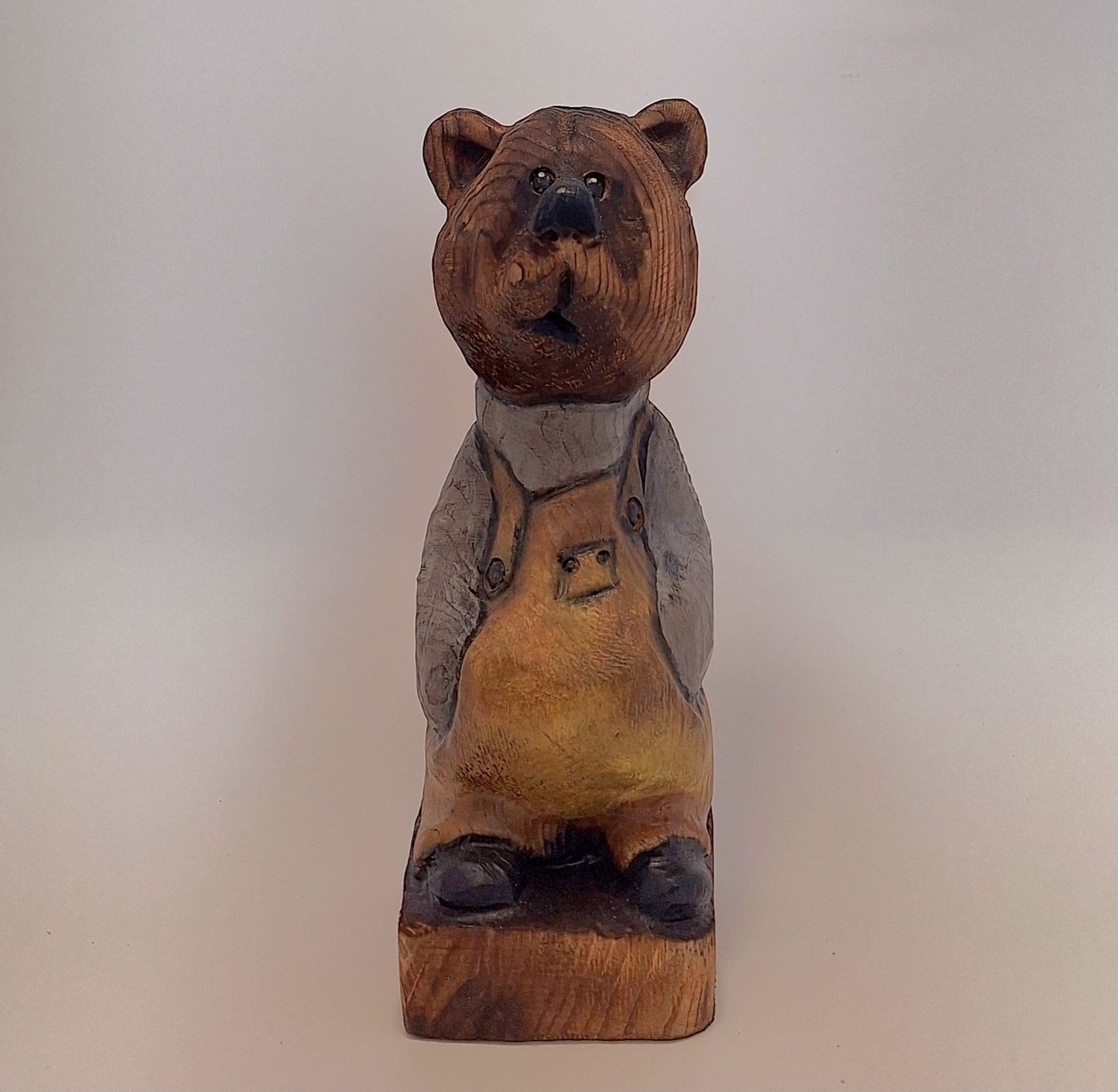 #0039 Bibbed bear
