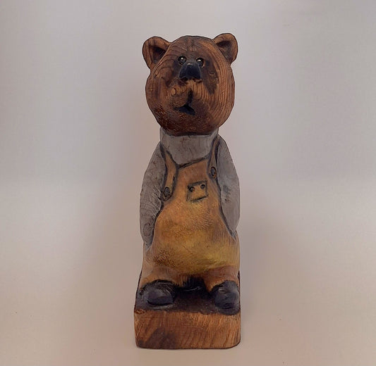 #0039 Bibbed bear