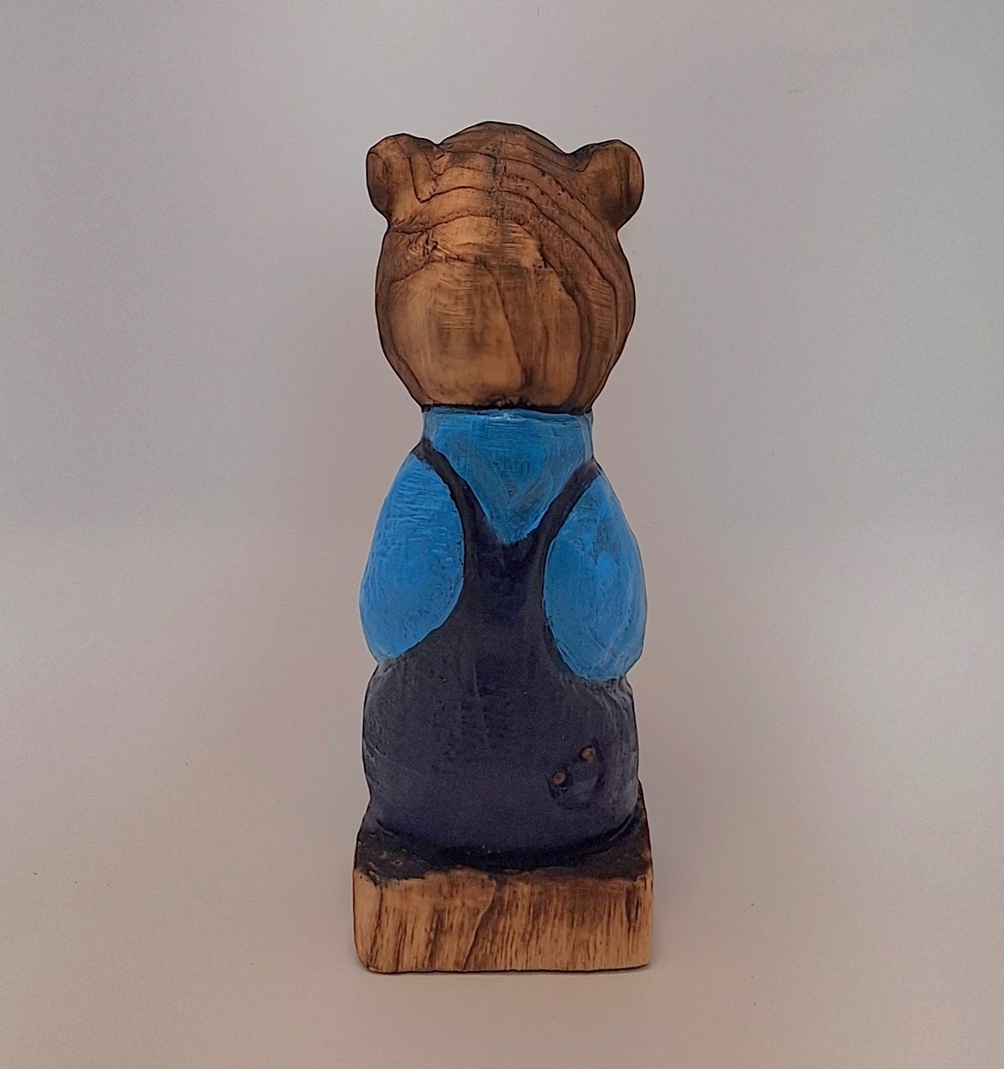 #0037 Bibbed bear