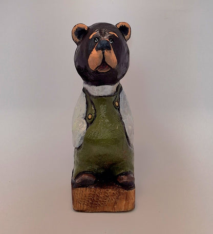 #0032 Bibbed bear