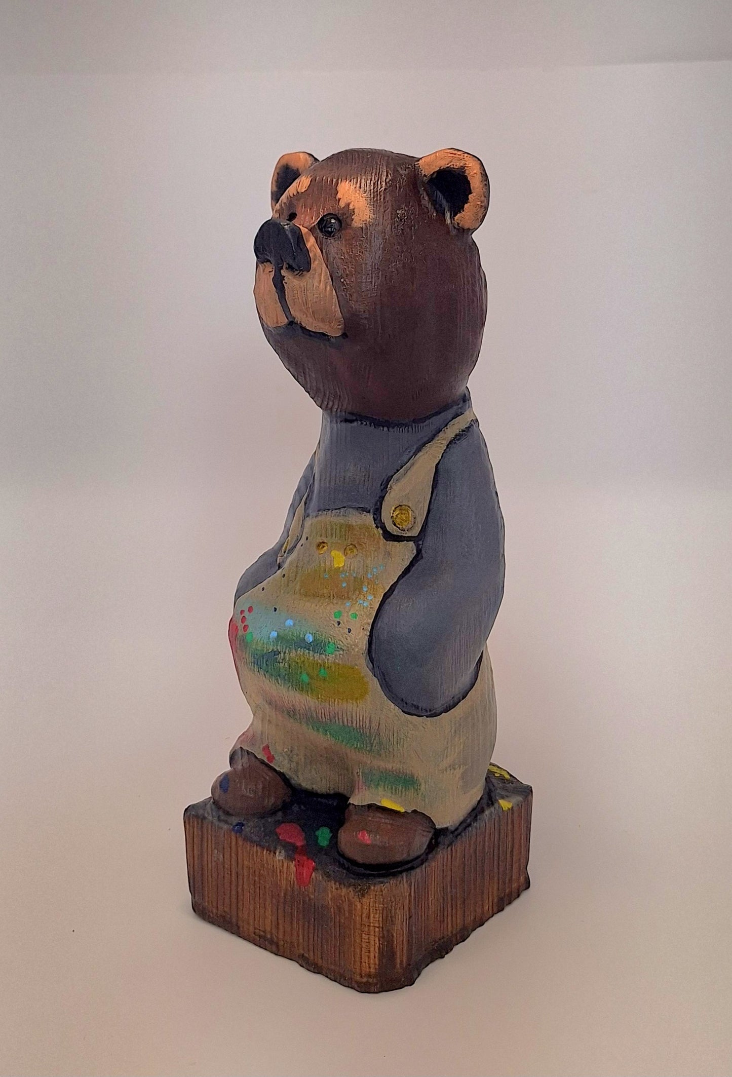 #0049 Bibbed bear