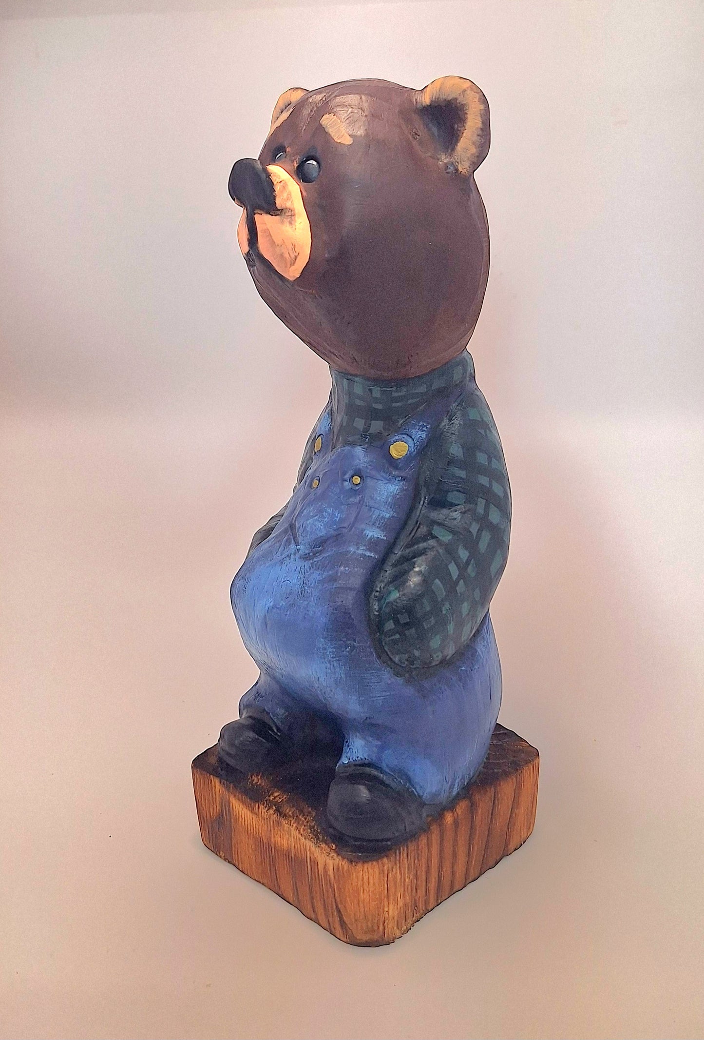 #0053 Bibbed bear