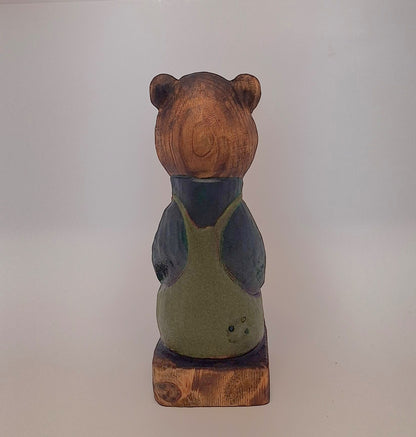 #0026 Bibbed bear