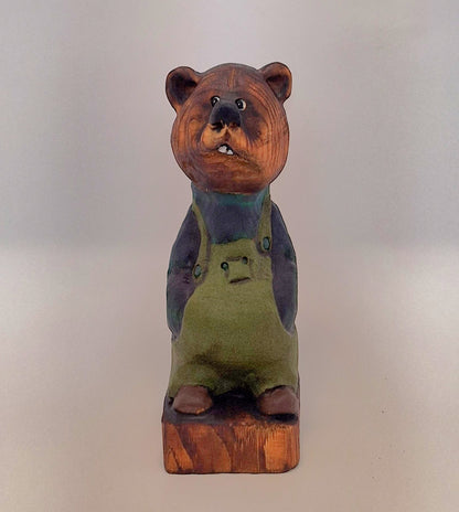 #0026 Bibbed bear