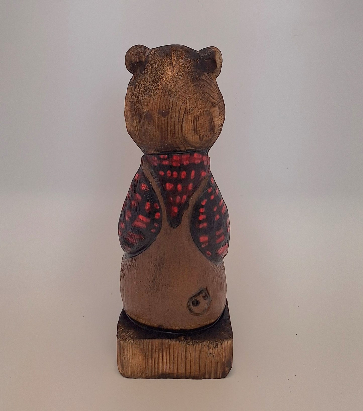 #0020 Bibbed bear