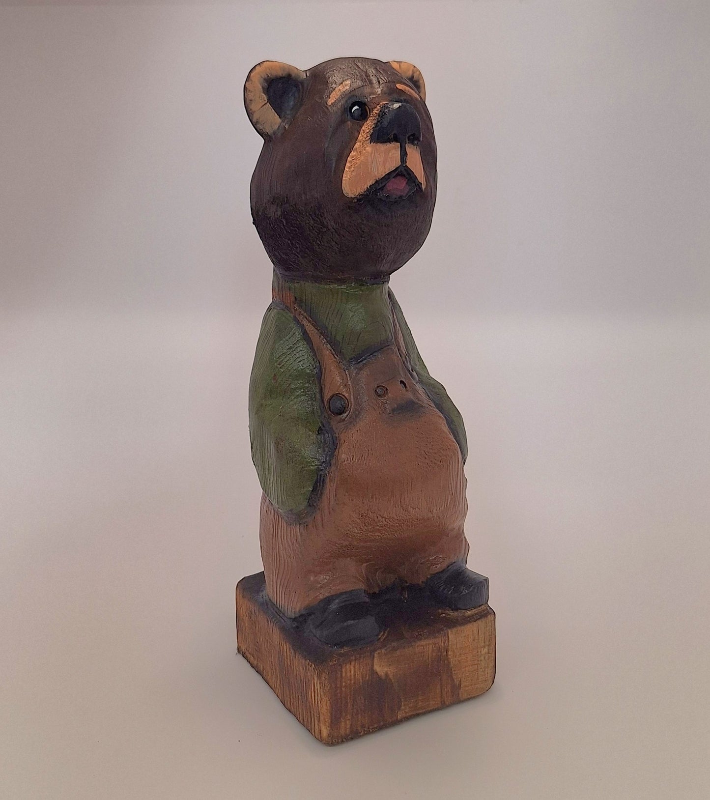 #0030 Bibbed bear