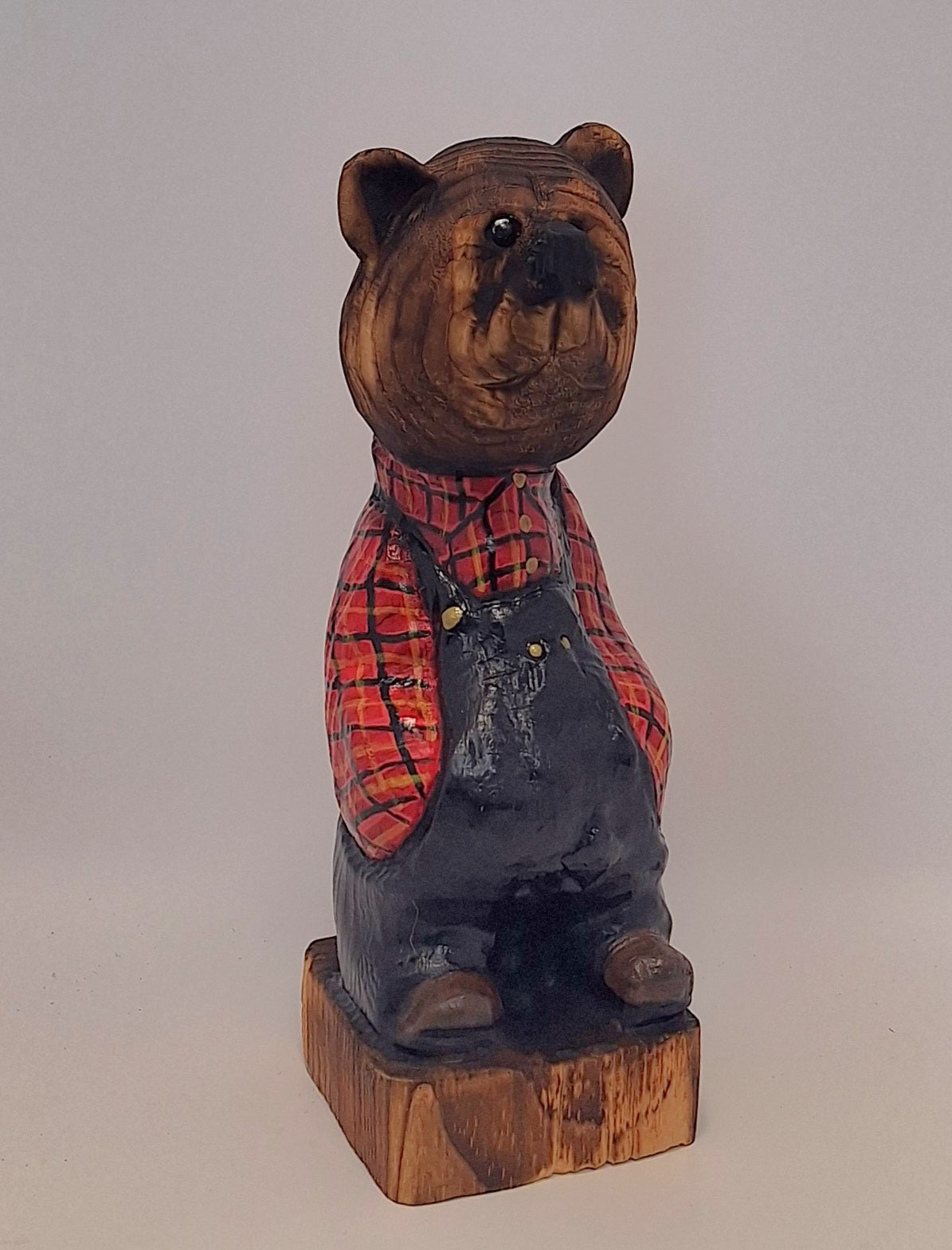 #0044 Bibbed bear