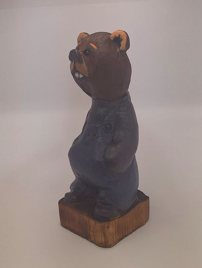 #0031 Bibbed bear