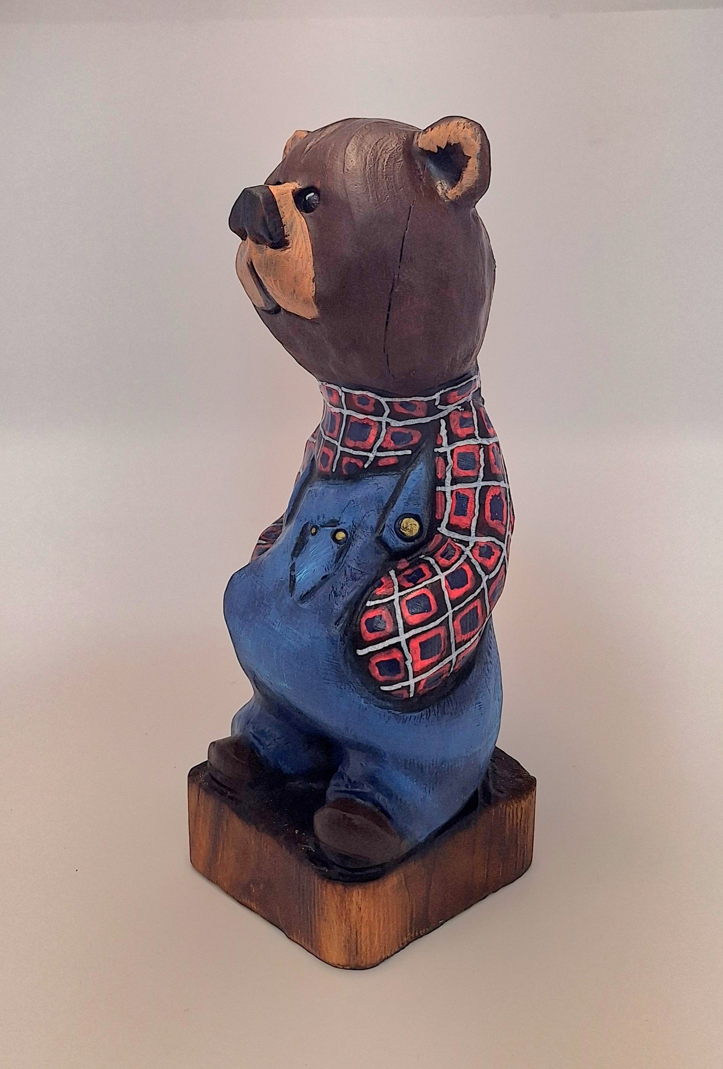 #0054 Bibbed bear